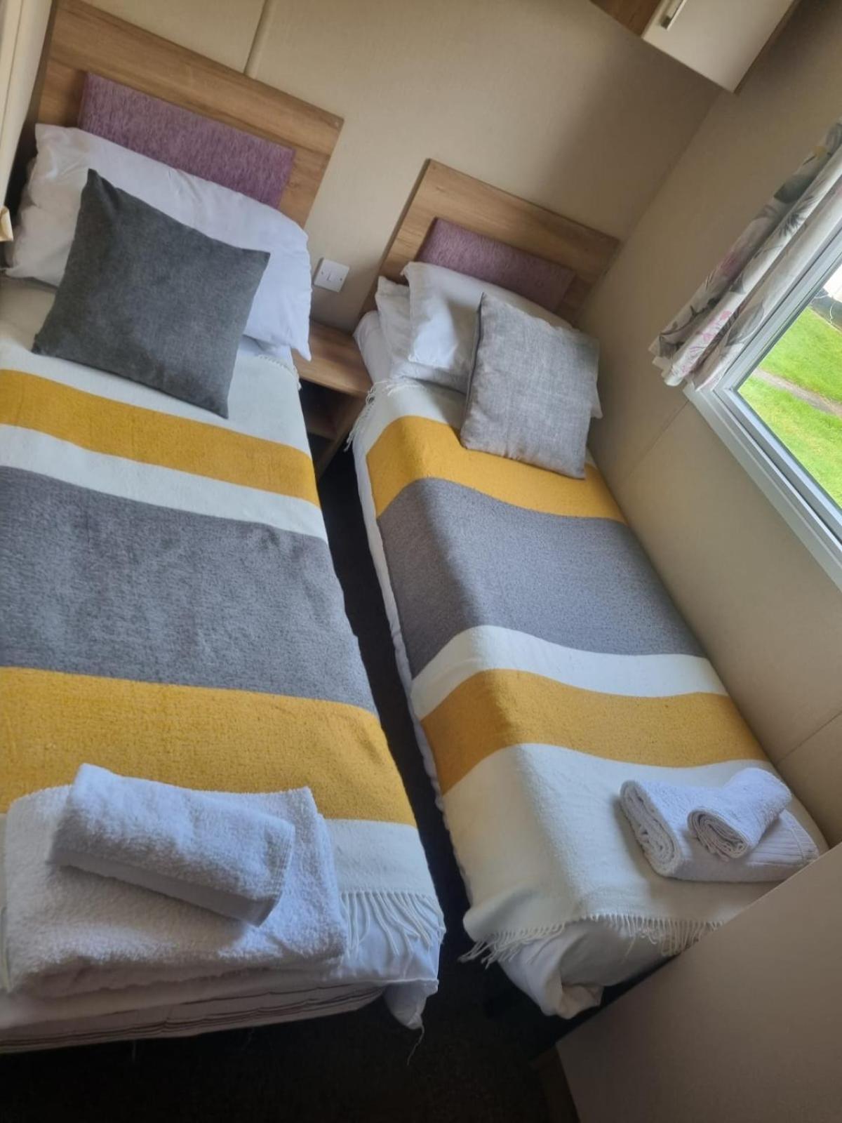 Newquay Bay Porth Caravan - 6 Berth Bagian luar foto
