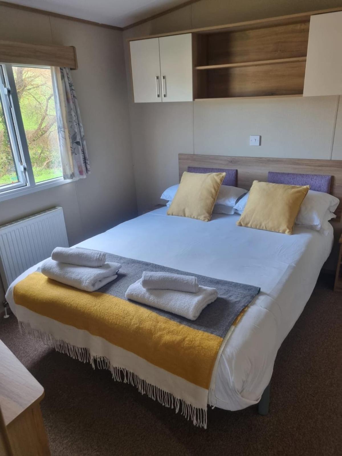 Newquay Bay Porth Caravan - 6 Berth Bagian luar foto